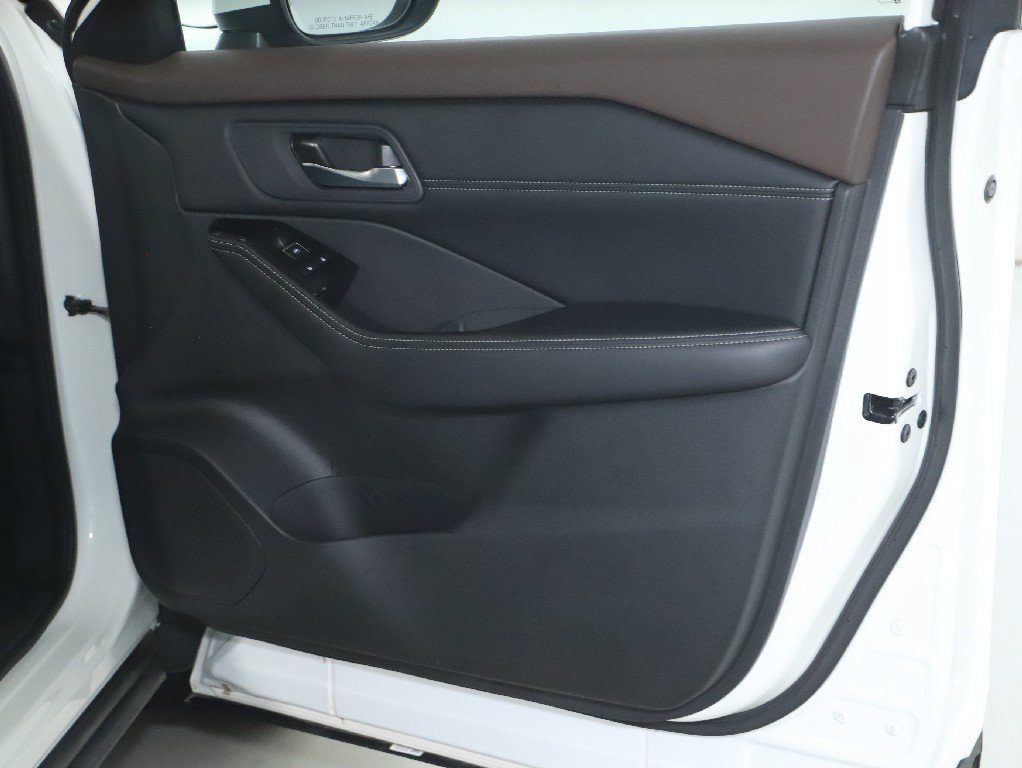Certified 2023 Nissan Rogue SL w/ SL Premium Package AWD/4WD image 37