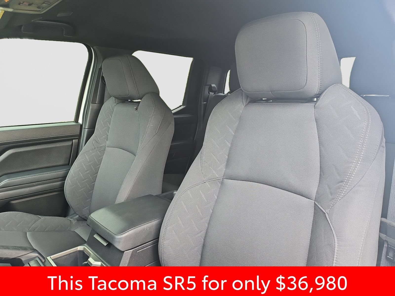 Used 2024 Toyota Tacoma SR5 AWD/4WD image 23