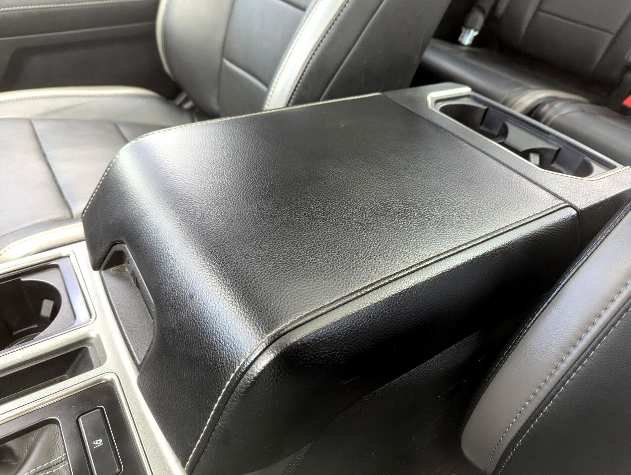 Used 2018 Ford F150 Raptor w/ Equipment Group 802A Luxury image 43