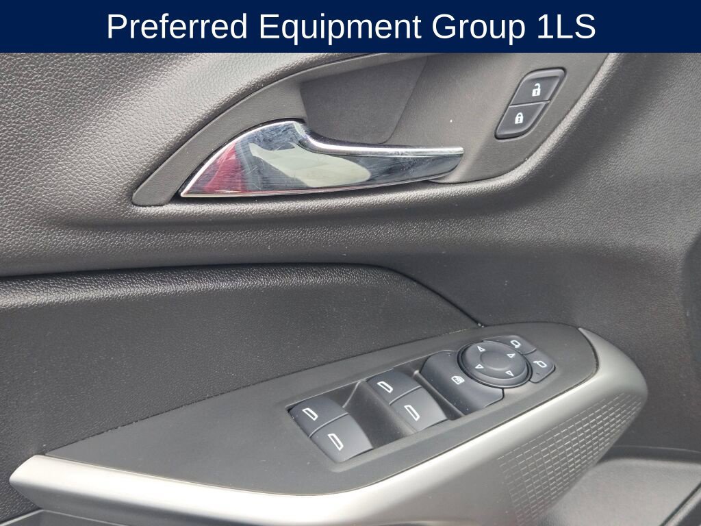 Used 2024 Chevrolet Trax LS w/ LS Convenience Package FWD image 20
