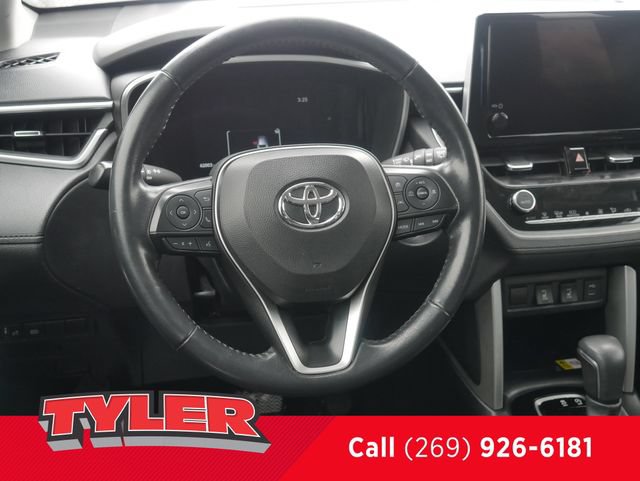 Used 2023 Toyota Corolla Cross XLE FWD image 38