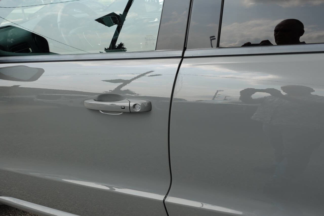 Used 2022 Dodge Durango R/T w/ Trailer Tow Group IV image 15