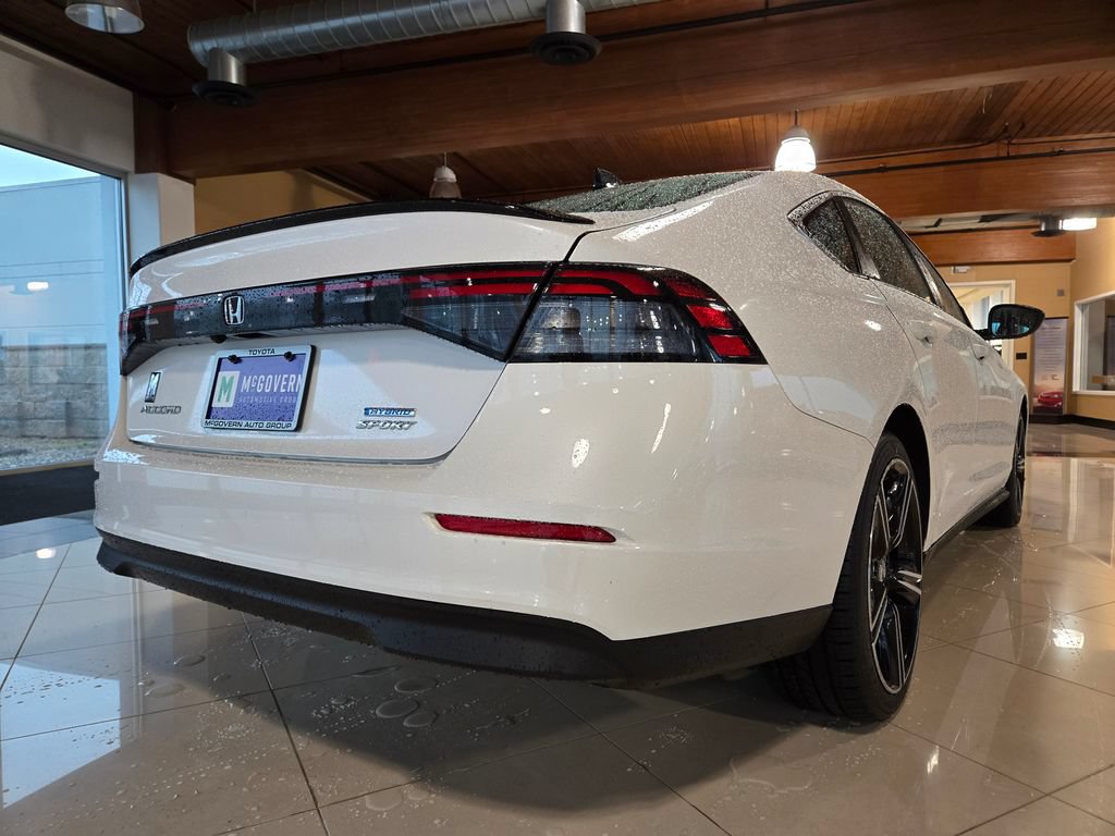 Used 2023 Honda Accord Sport image 6