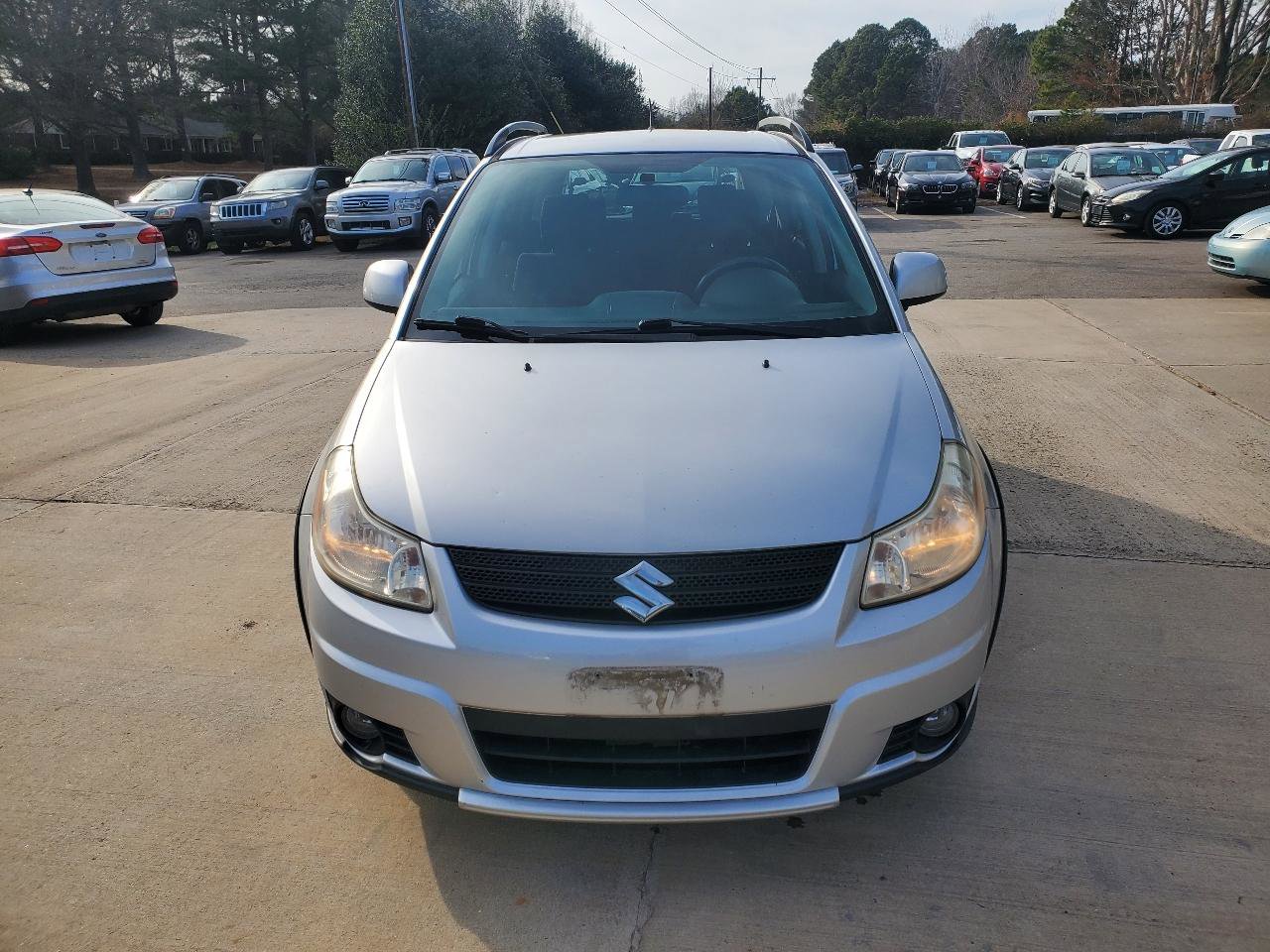 Used 2008 Suzuki SX4 AWD Hatchback w/ Touring Pkg image 2