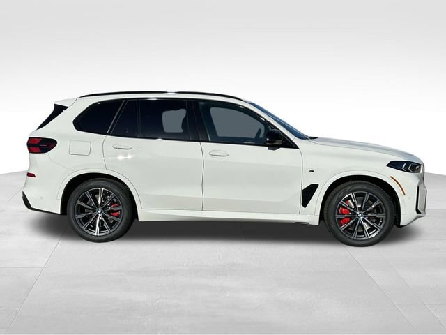 New 2026 BMW X5 M60i image 2