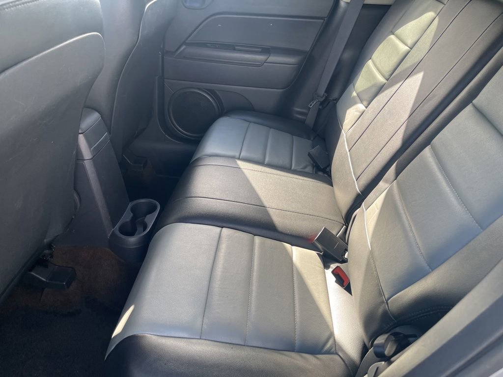 Used 2015 Jeep Patriot Latitude FWD image 22