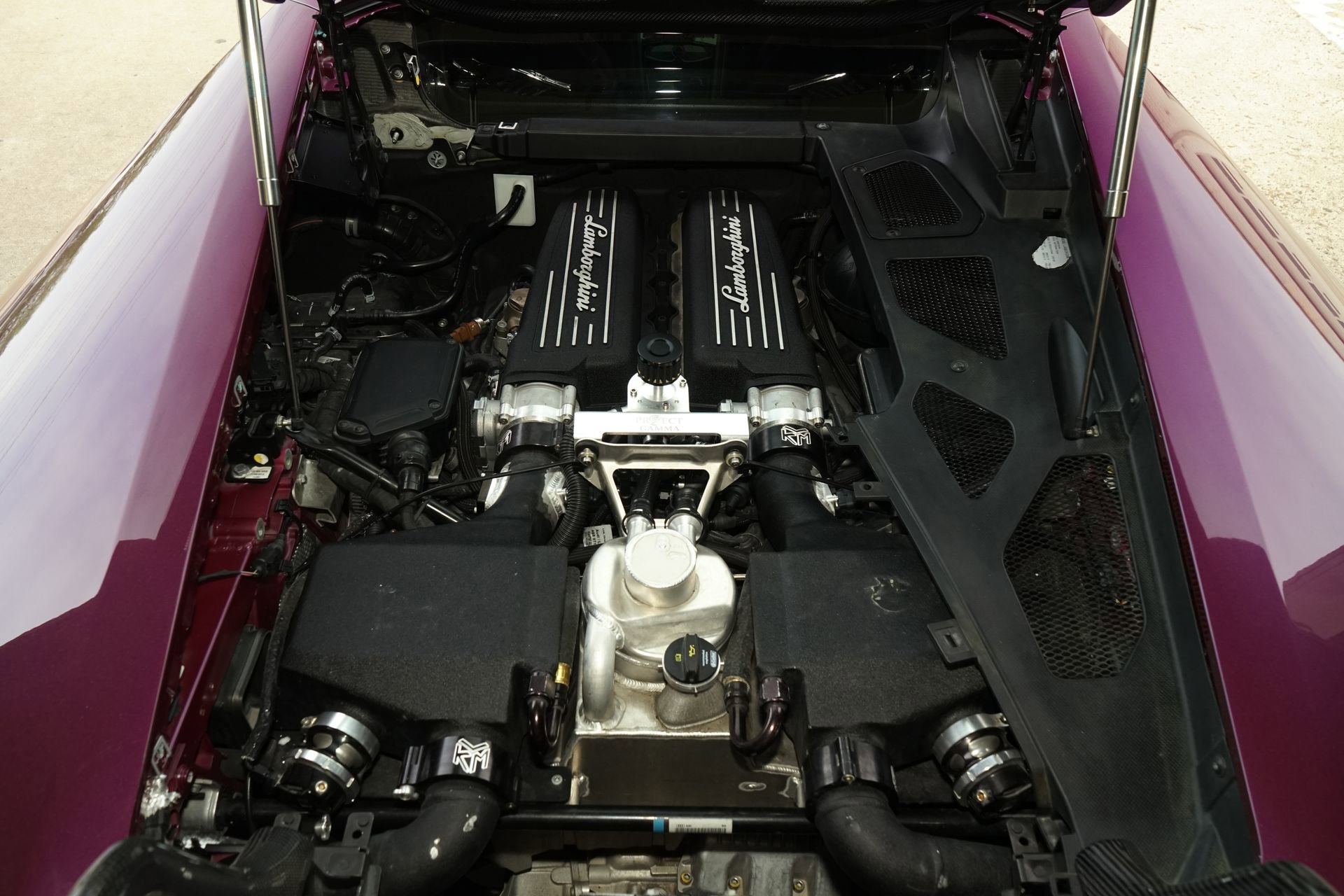 Used 2016 Lamborghini Huracan LP 610-4 image 31