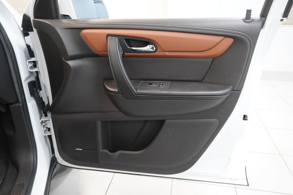 Used 2016 Chevrolet Traverse LT AWD/4WD image 34