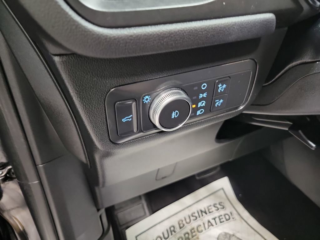 Used 2022 Ford Escape Titanium image 41