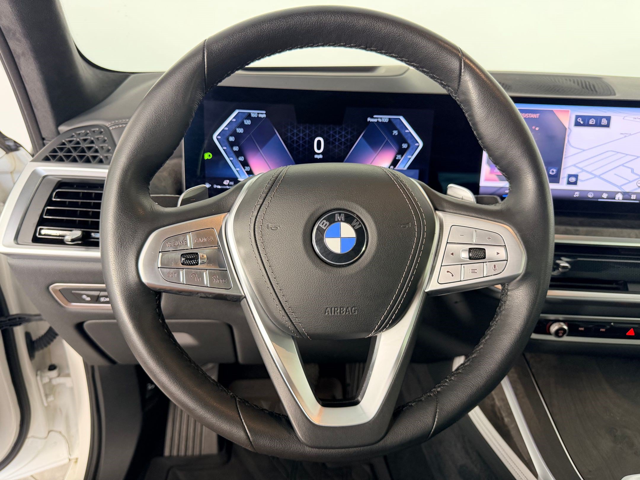 Certified 2024 BMW X7 xDrive40i w/ Premium Package AWD/4WD image 11