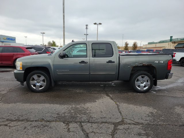 Used 2011 Chevrolet Silverado 1500 LT w/ All-Star Edition AWD/4WD image 5