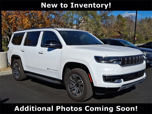 Used 2024 Jeep Wagoneer Series II w/ Flexible Seating Group