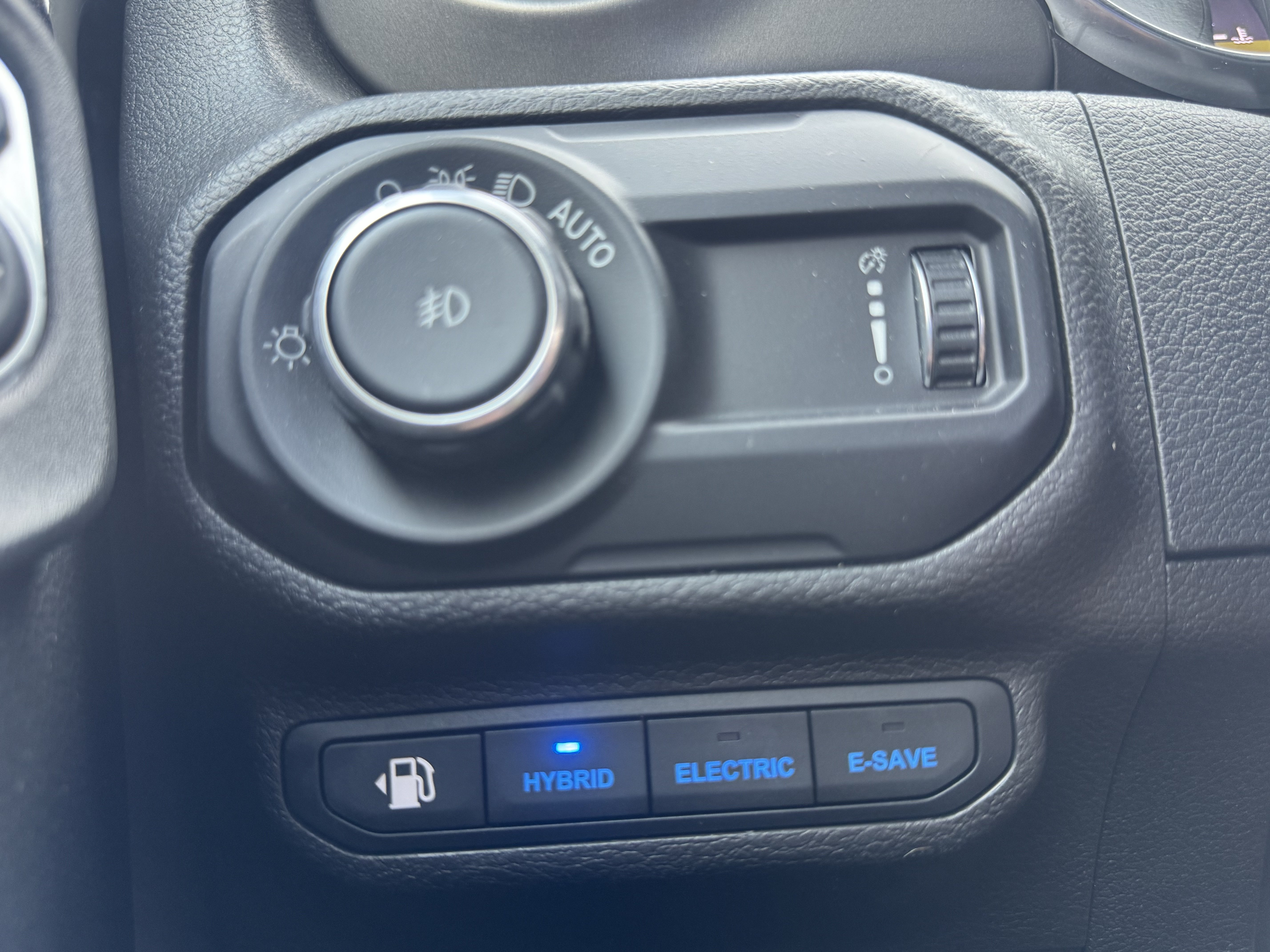 Used 2023 Jeep Wrangler Unlimited w/ Sun & Screen Package