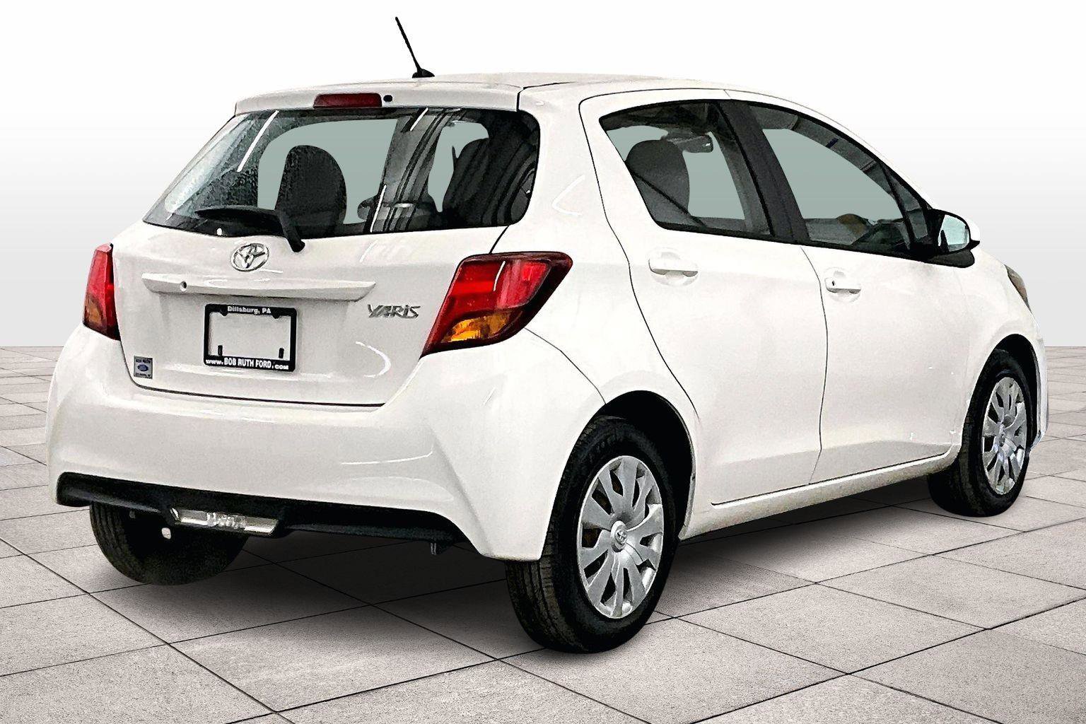 Used 2016 Toyota Yaris LE image 11