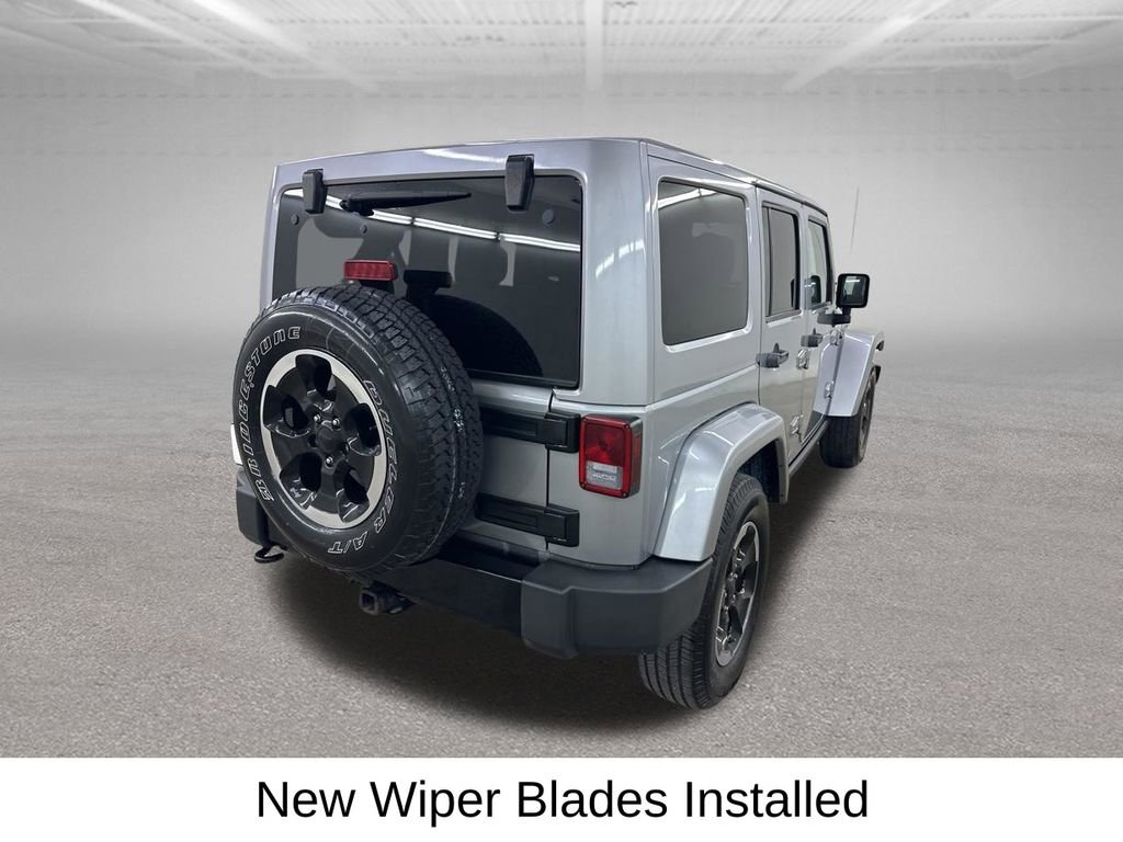 Used 2014 Jeep Wrangler Unlimited Sahara AWD/4WD image 12