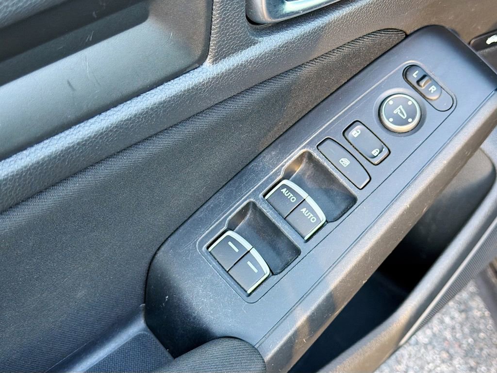 Used 2023 Honda Civic Sport image 17