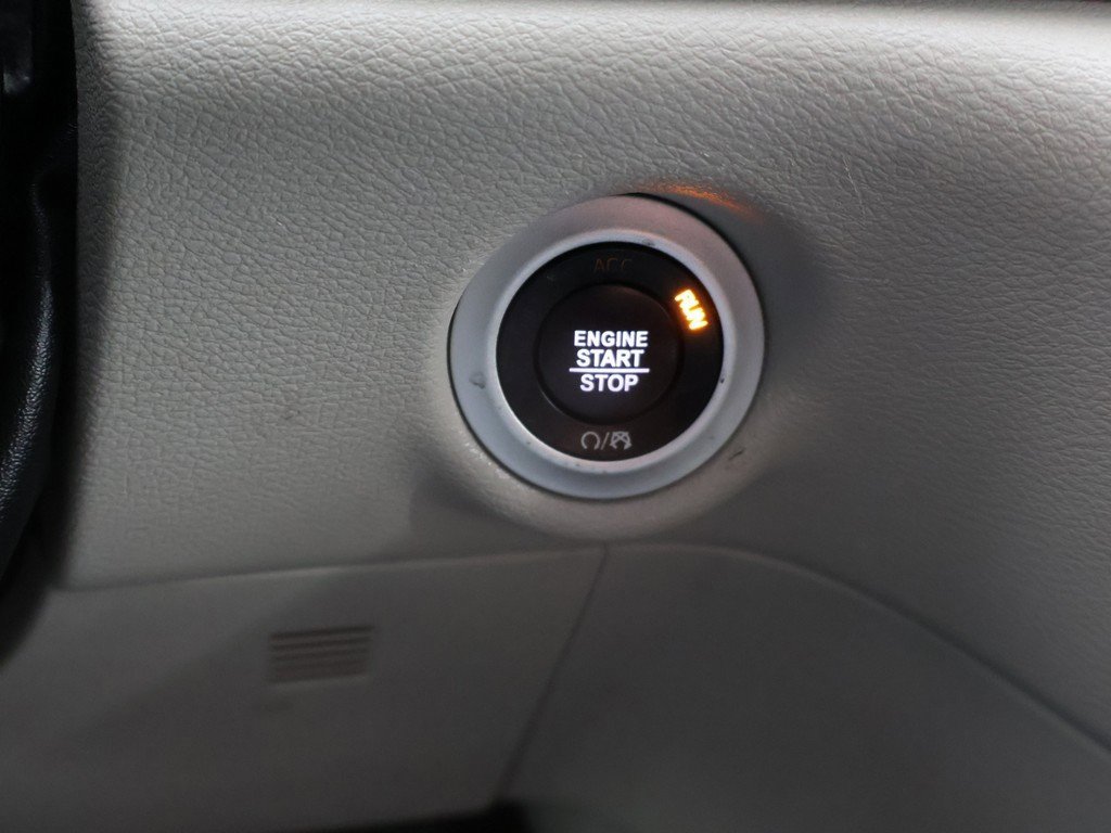 Used 2024 Chrysler Pacifica Touring-L image 36