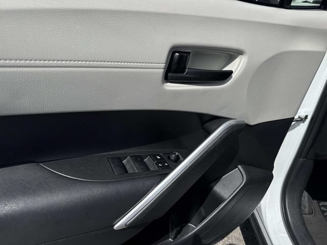 Used 2023 Toyota Corolla Cross L FWD image 18