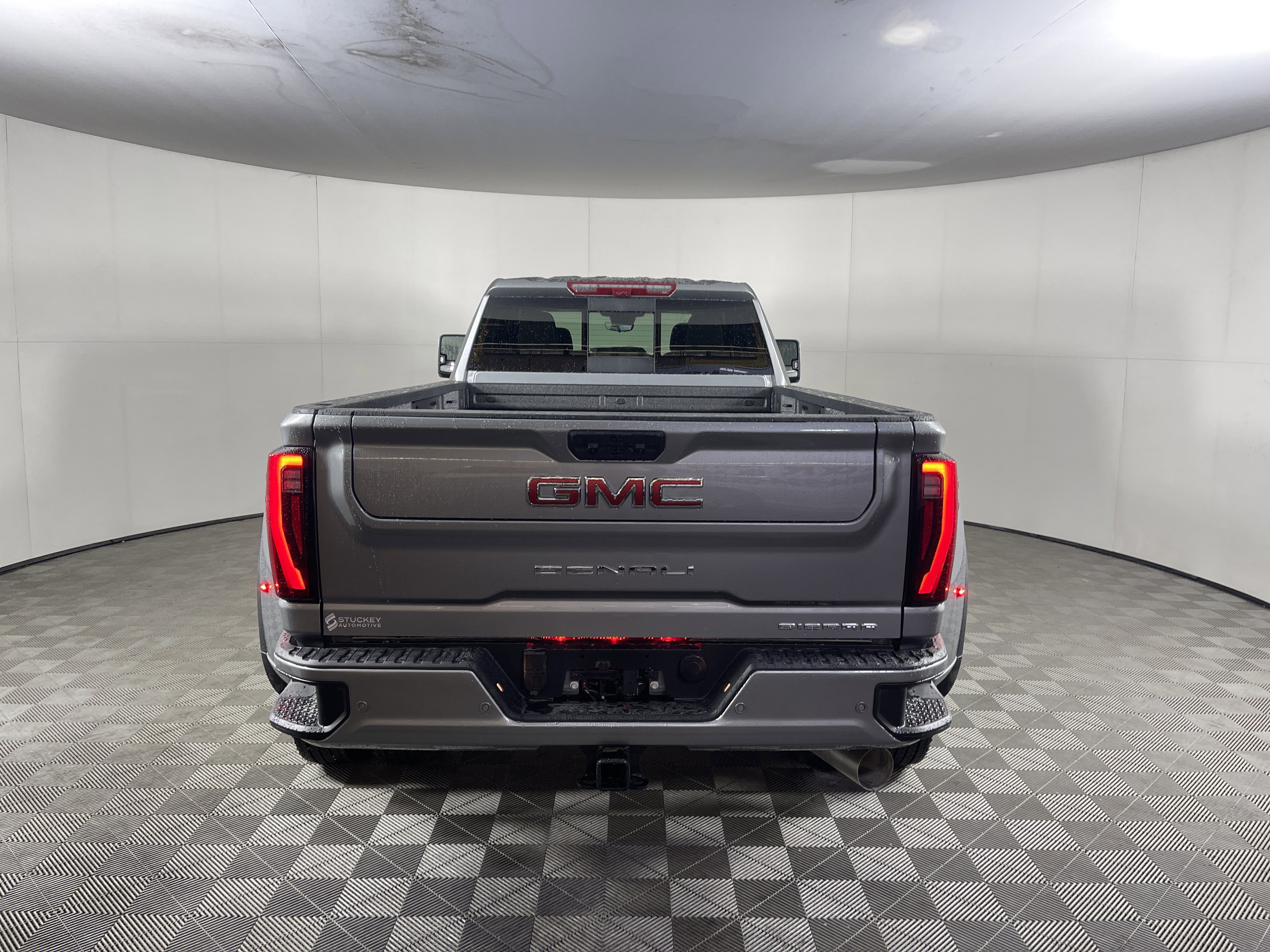New 2026 GMC Sierra 3500 Denali w/ Denali Reserve Package image 4