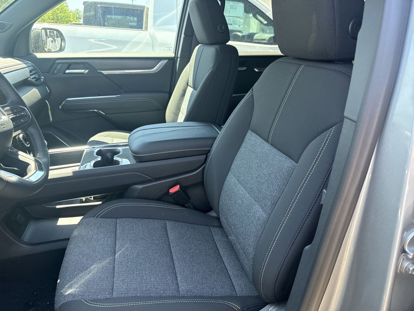 New 2026 GMC Acadia Elevation AWD/4WD image 12