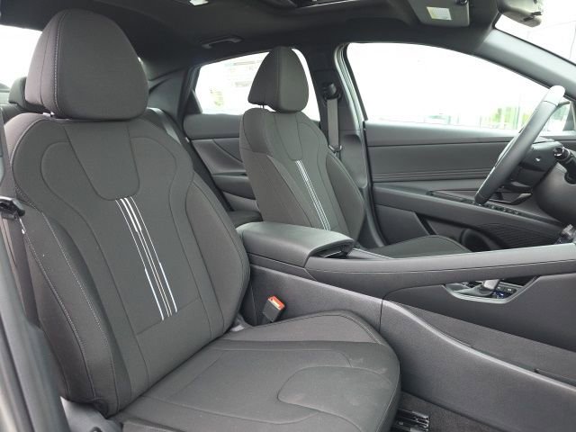 New 2026 Hyundai Elantra SEL Sport Premium FWD image 10