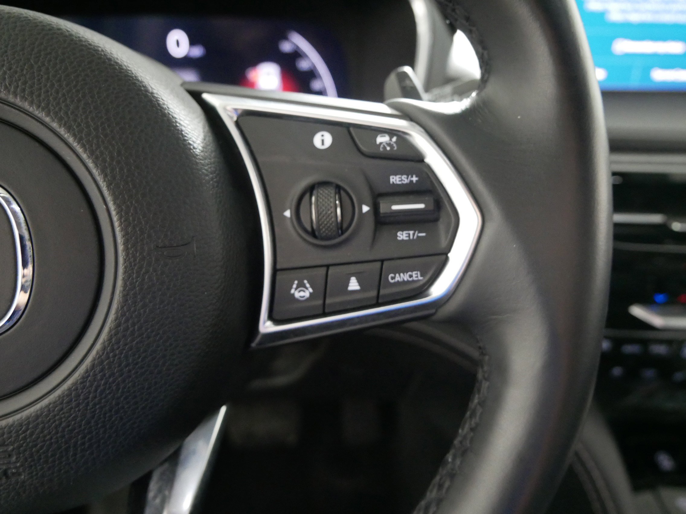 Used 2023 Acura MDX SH-AWD w/ Advance Package image 28