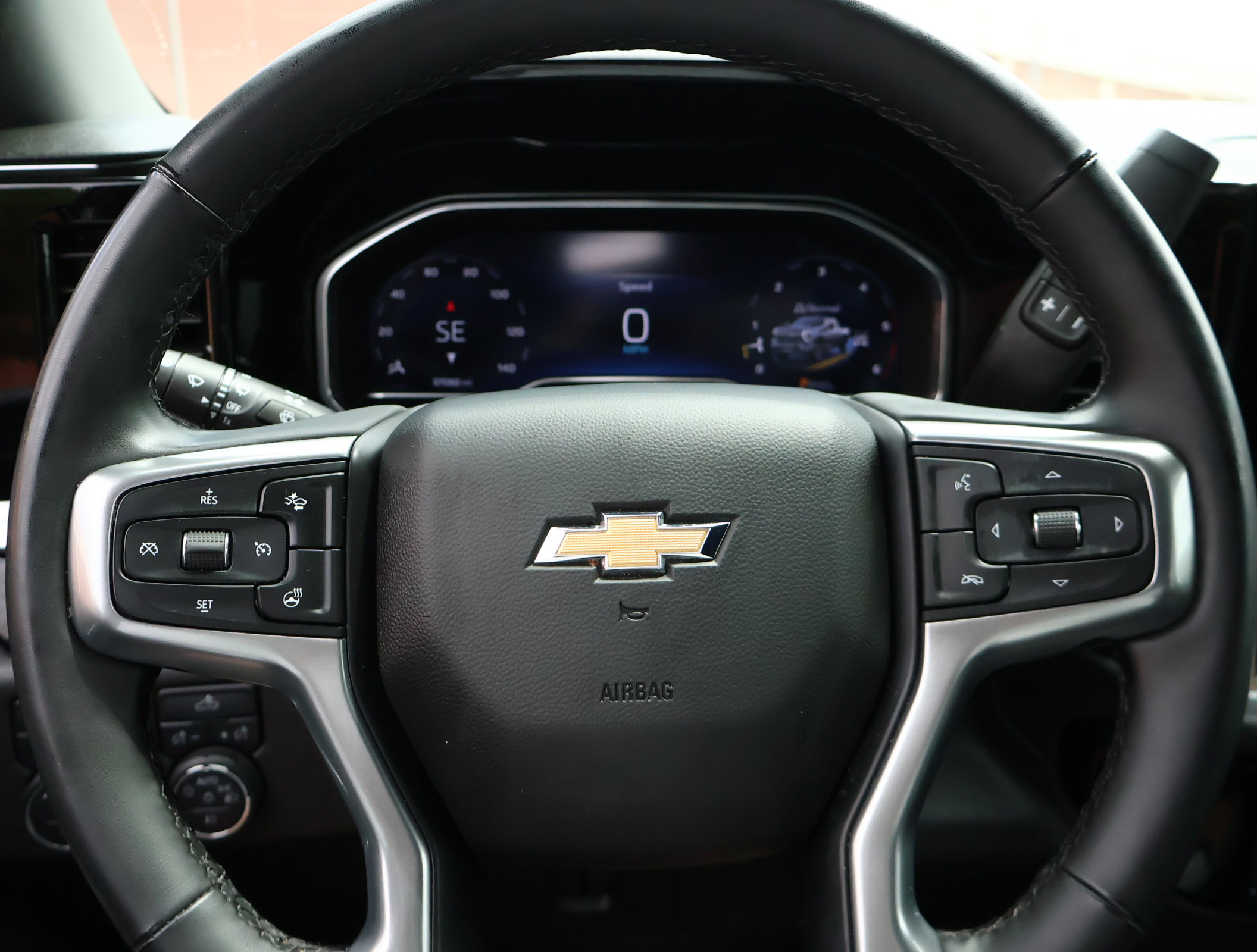 Used 2025 Chevrolet Silverado 2500 LT w/ Convenience Package AWD/4WD image 13