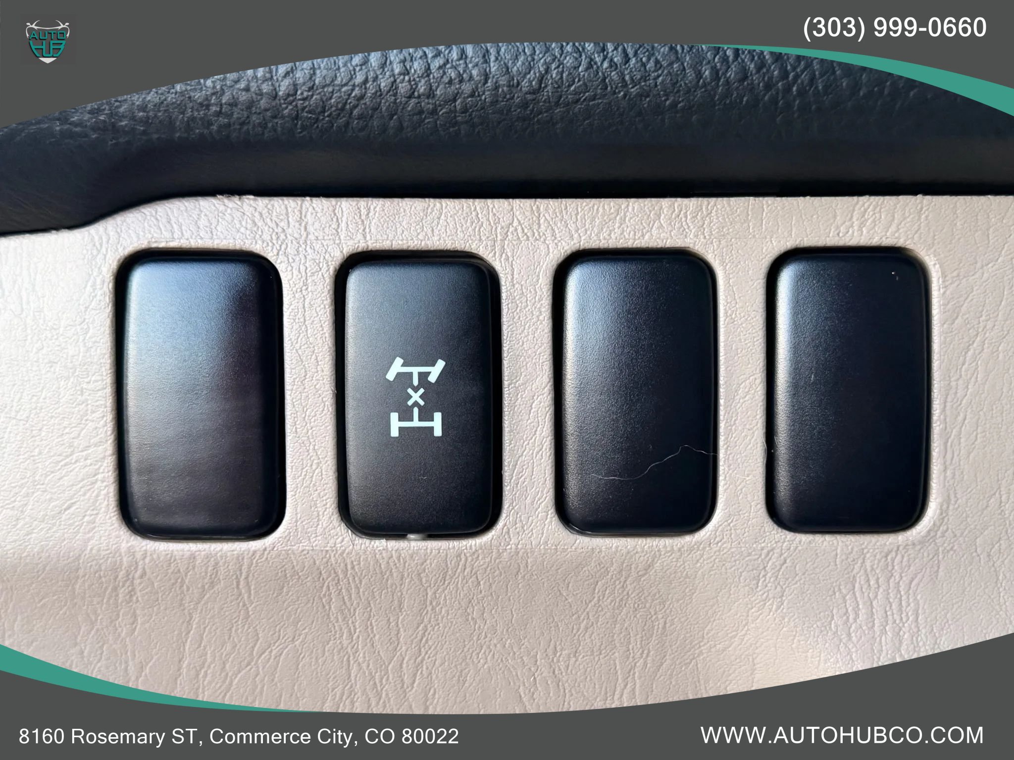 Used 2004 Toyota 4Runner SR5 AWD/4WD image 20