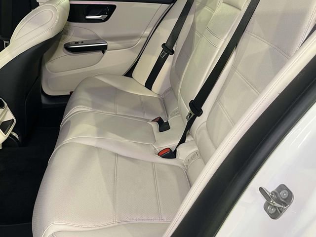 Used 2025 Mercedes-Benz C 300 Sedan image 20