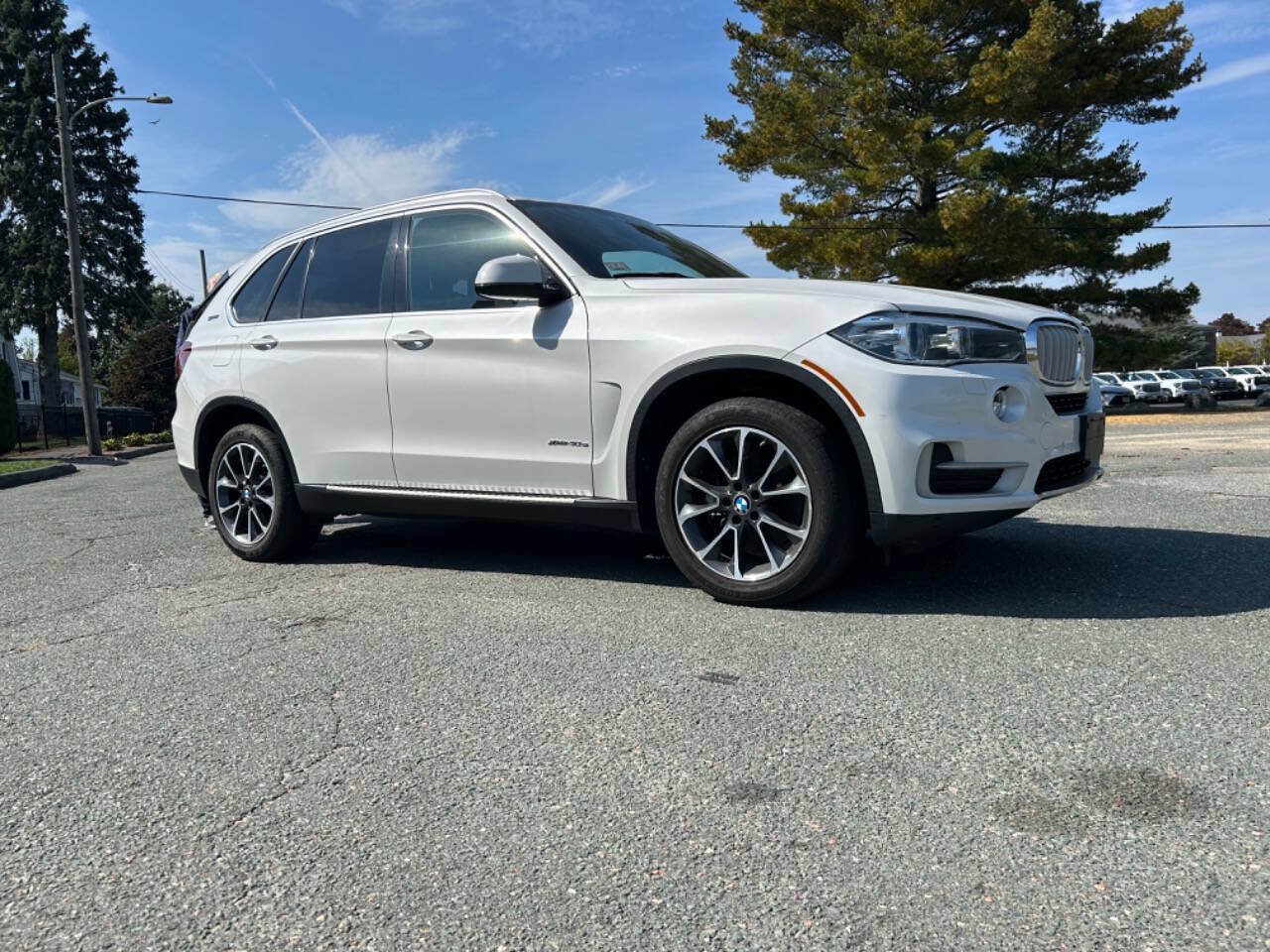 Used 2017 BMW X5 xDrive40e AWD/4WD image 16