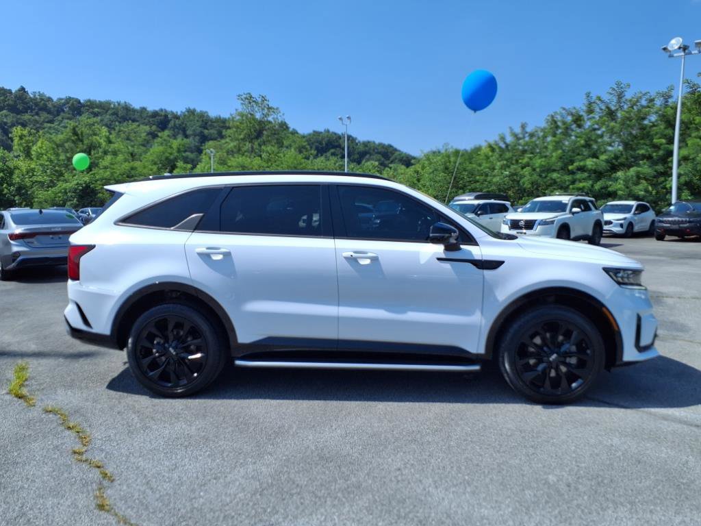 Used 2022 Kia Sorento SX image 16