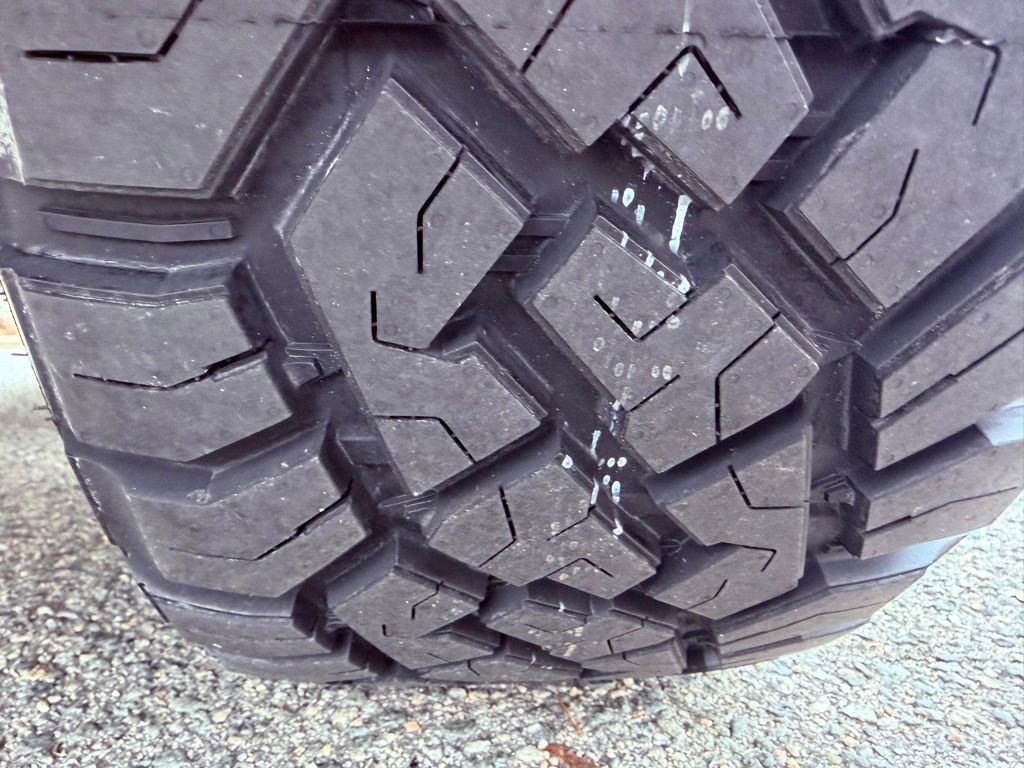 Used 2021 Ford F150 Lariat w/ Equipment Group 501A Mid image 18