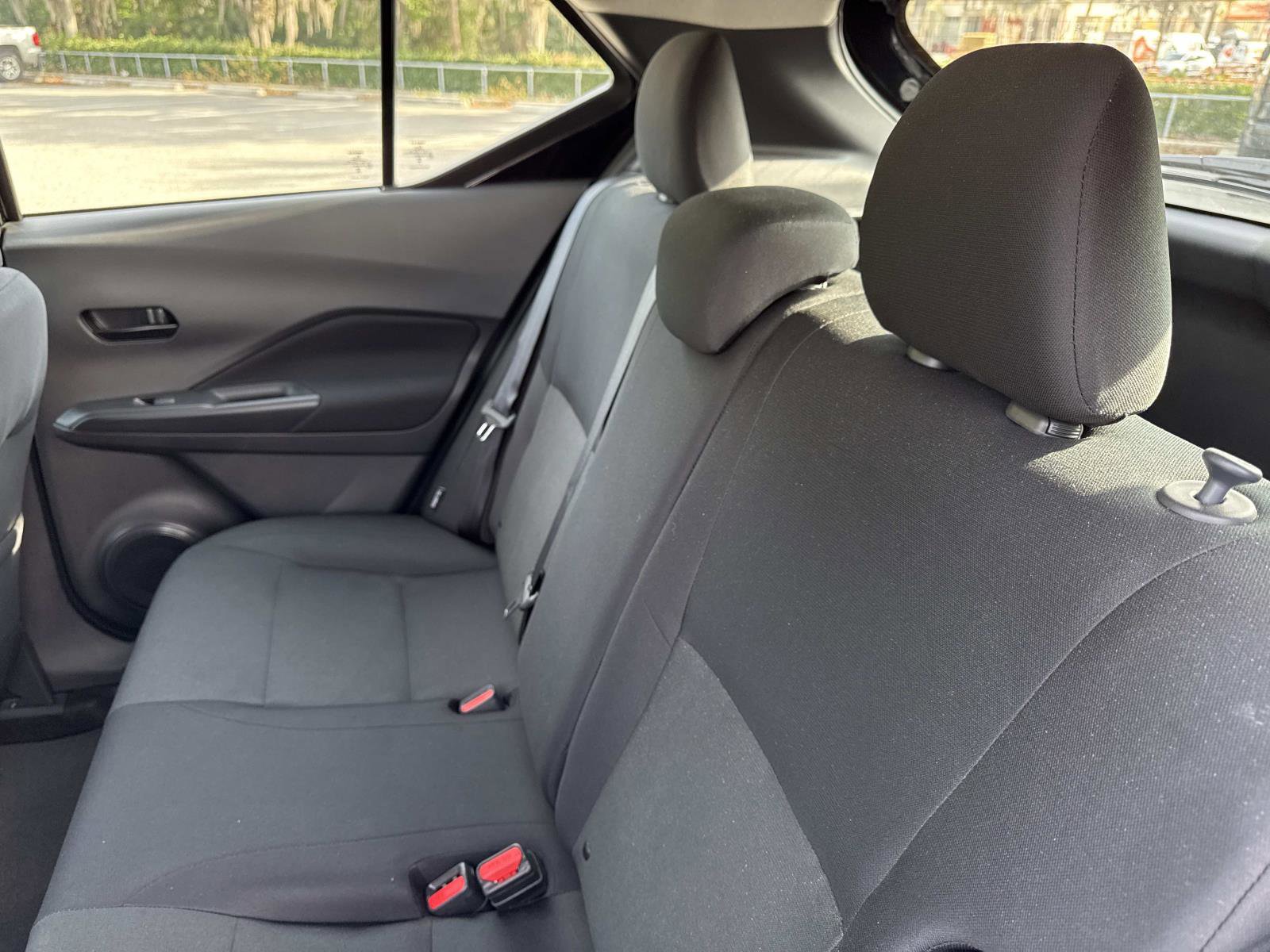 Used 2024 Nissan Kicks S image 11