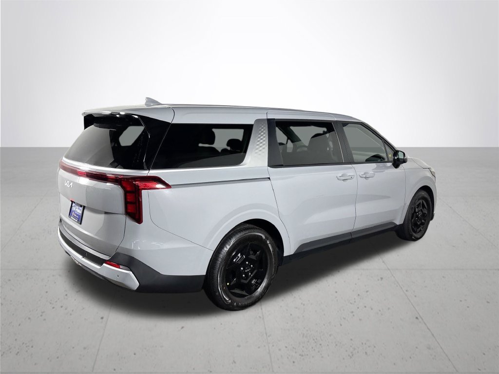 New 2027 Kia Carnival FWD image 6