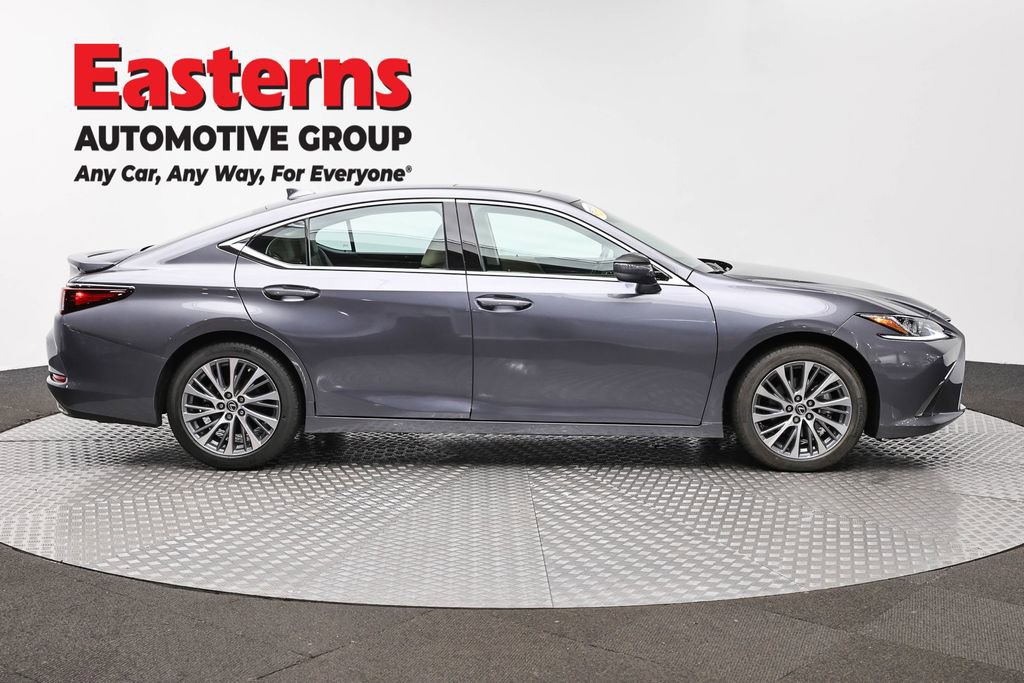 Used 2021 Lexus ES 350 w/ Premium Package image 4