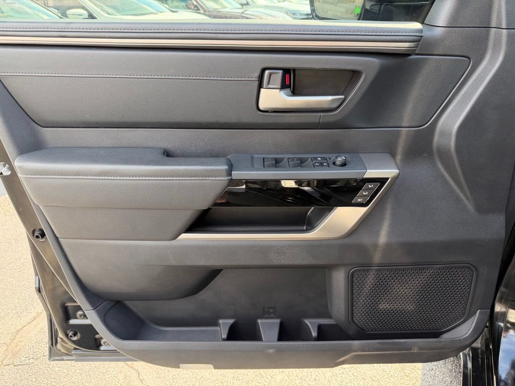 Used 2022 Toyota Tundra Limited AWD/4WD image 36