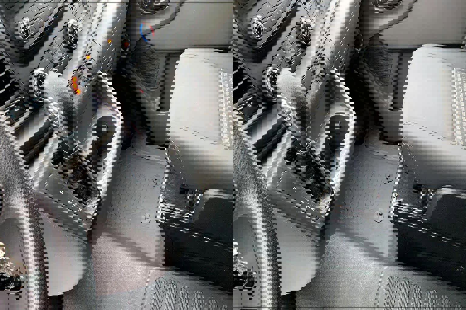 Used 2024 Ford Transit 250 Low Roof w/ Exterior Upgrade Package image 15