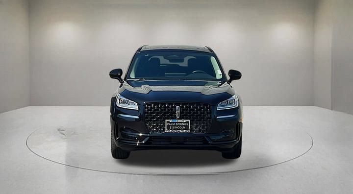New 2025 Lincoln Corsair Reserve w/ Jet Appearance Package AWD/4WD image 2