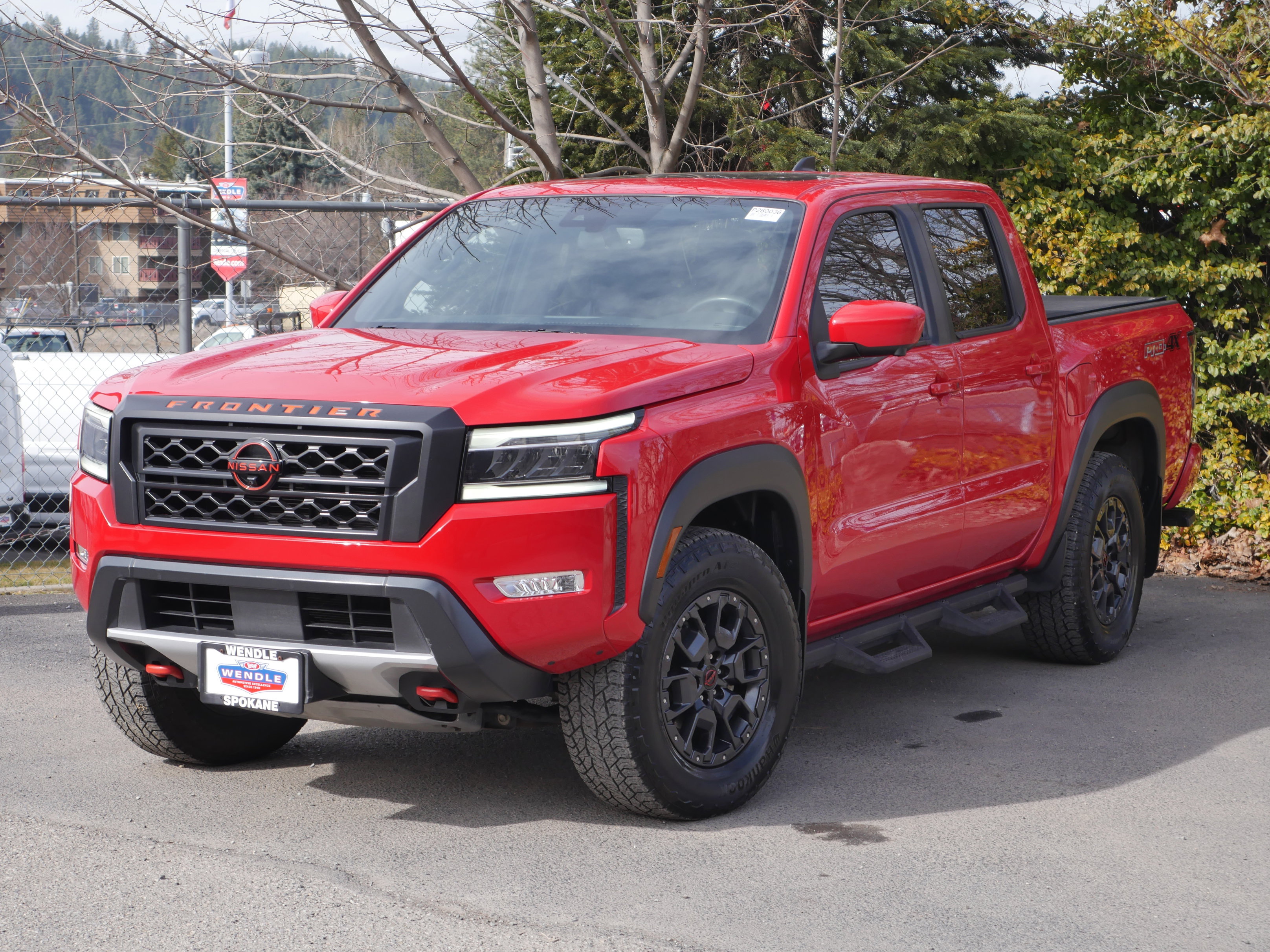 Certified 2022 Nissan Frontier PRO-4X w/ Pro-4X Premium Package image 2