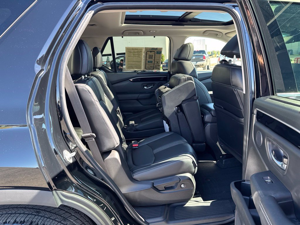 Used 2023 Honda Pilot Touring image 41