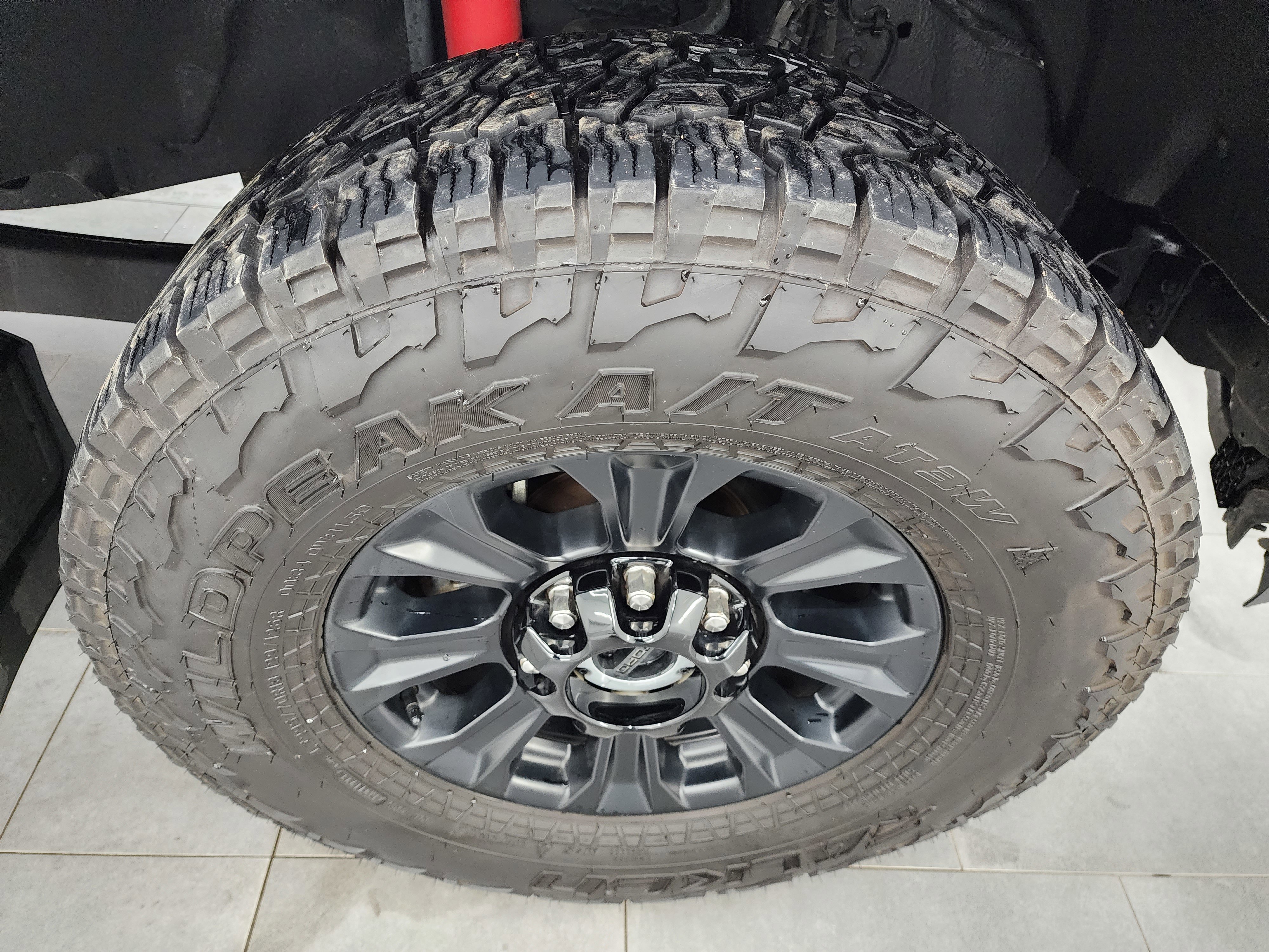 Used 2022 Ford F250 Platinum w/ Tremor Off-Road Package image 3