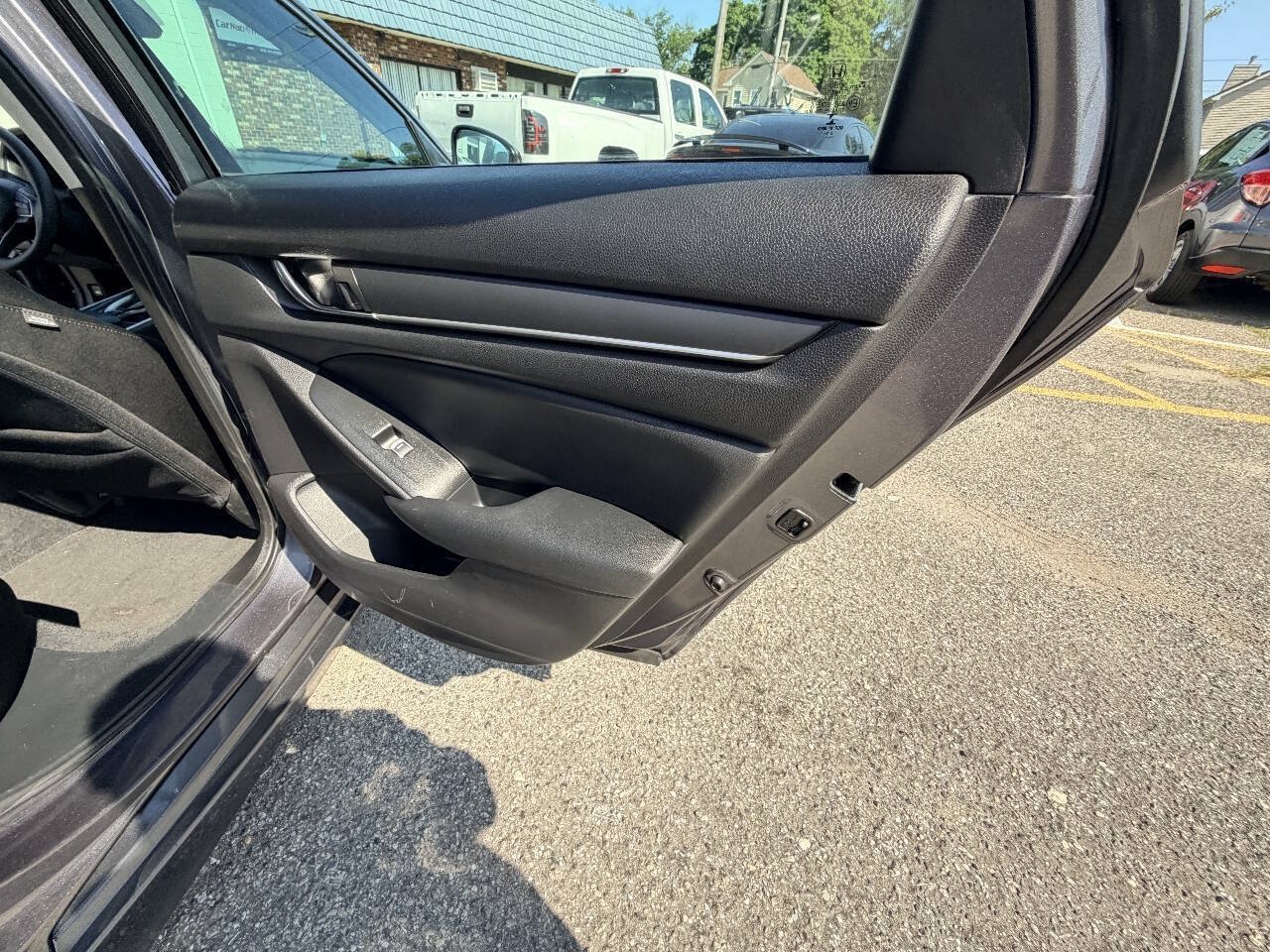 Used 2022 Honda Accord LX image 52