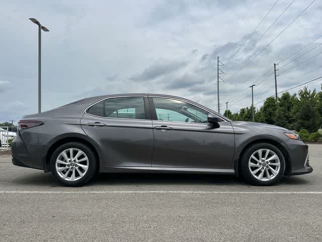Used 2023 Toyota Camry LE FWD image 3