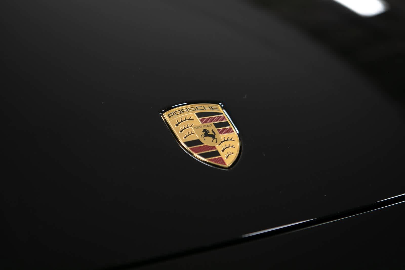 New 2026 Porsche Macan Electric RWD image 17
