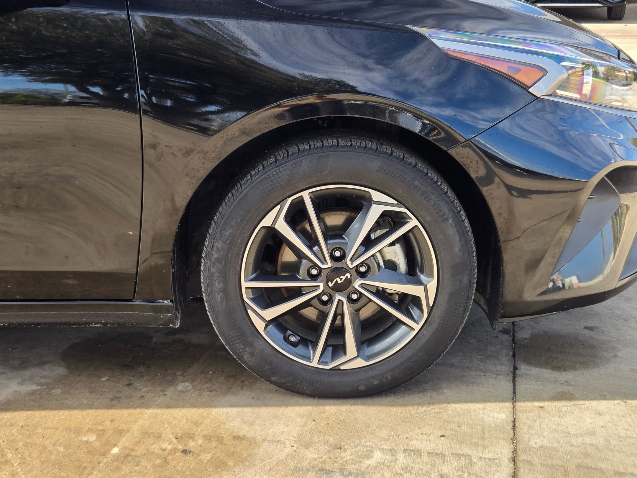 Used 2024 Kia Forte LXS w/ LXS Technology Package image 31