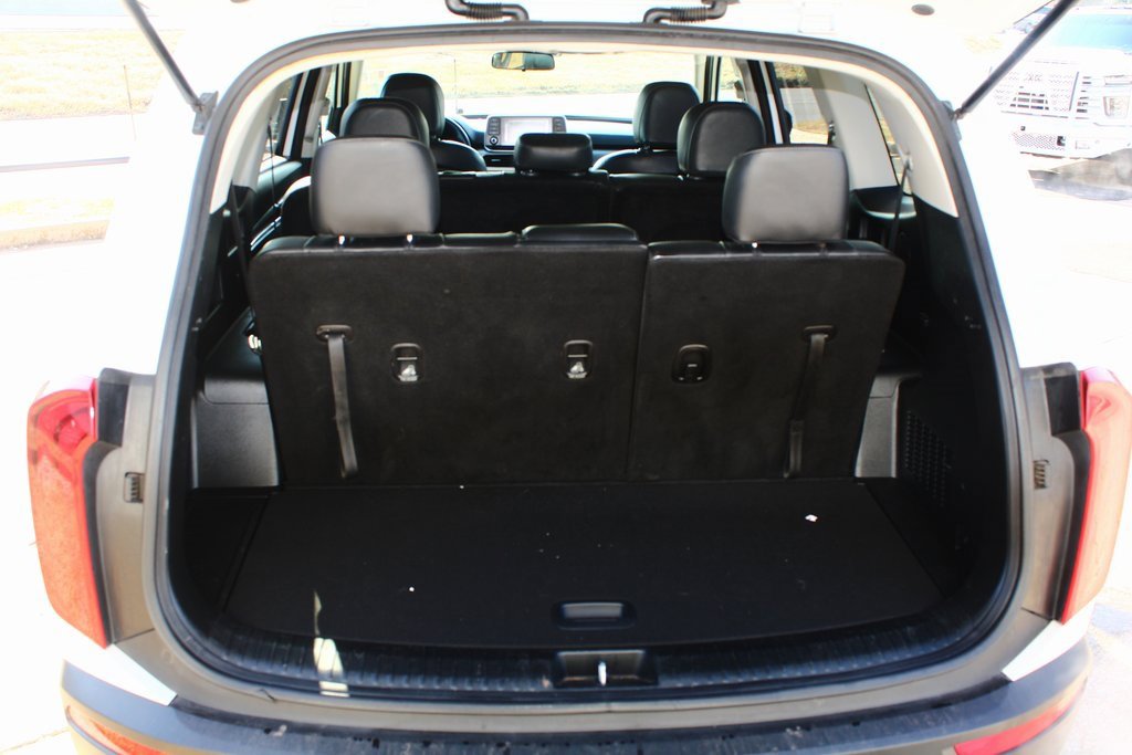 Used 2020 Kia Telluride S w/ S 8 Passenger Seating Package image 10