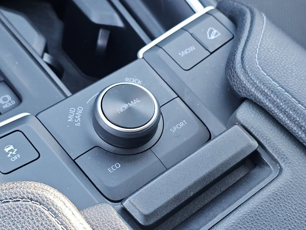 Used 2024 Toyota Grand Highlander Platinum image 11