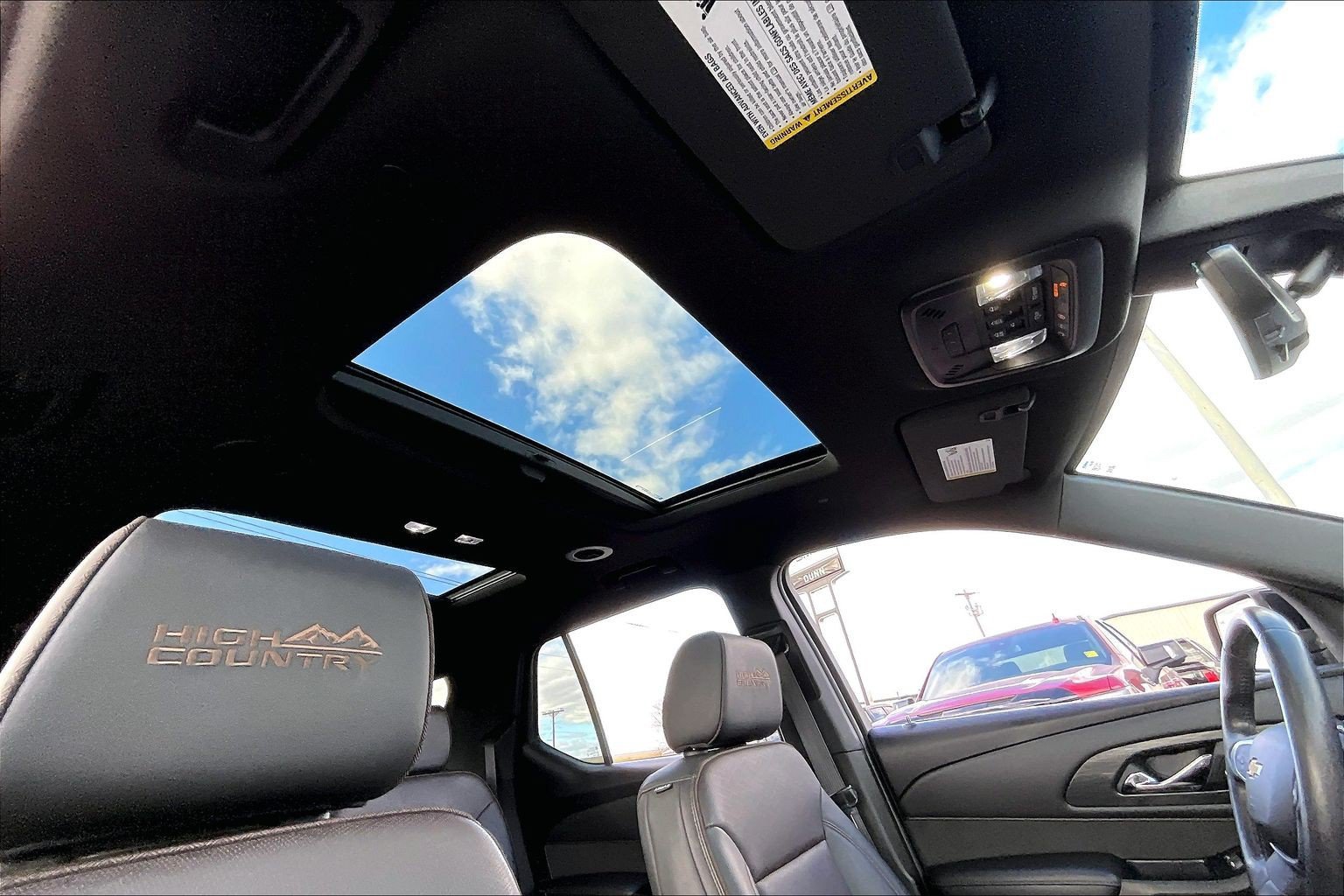 Used 2022 Chevrolet Traverse High Country w/ LPO, Floor Liner Package AWD/4WD image 17