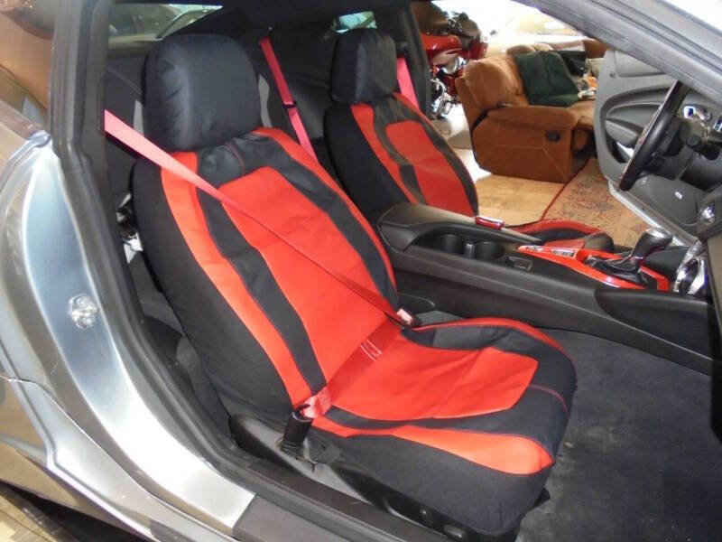 Used 2023 Chevrolet Camaro LT w/ Technology Package image 10