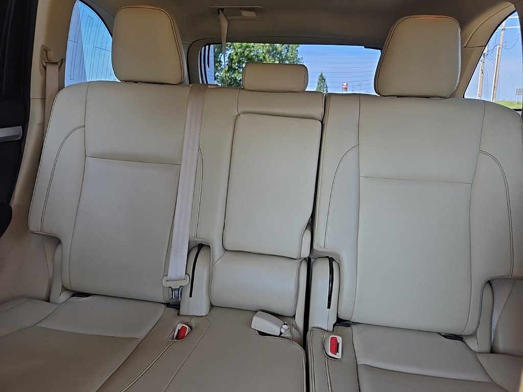 Used 2019 Toyota Highlander XLE FWD image 33